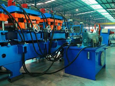 Hydraulic punching equipment